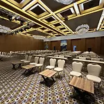 Hotel Crowne Plaza By Ihg 5*