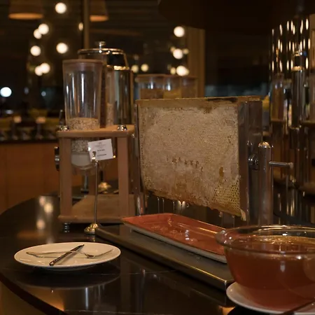 Crowne Plaza By Ihg 5*