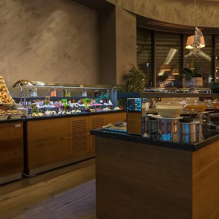 Hotel Crowne Plaza By Ihg 5*