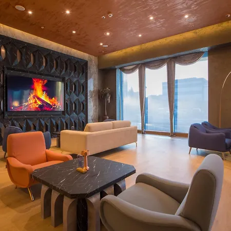 Crowne Plaza By Ihg 5*