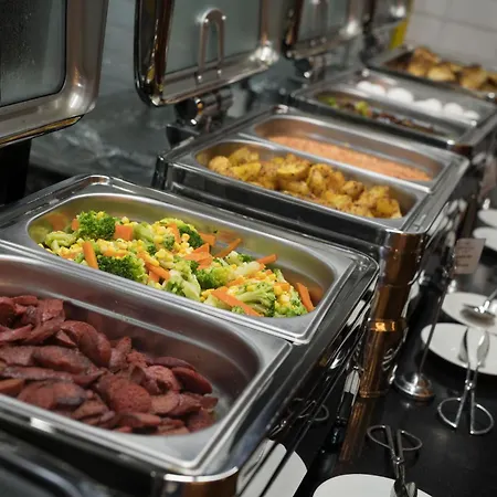 Crowne Plaza By Ihg Hotel