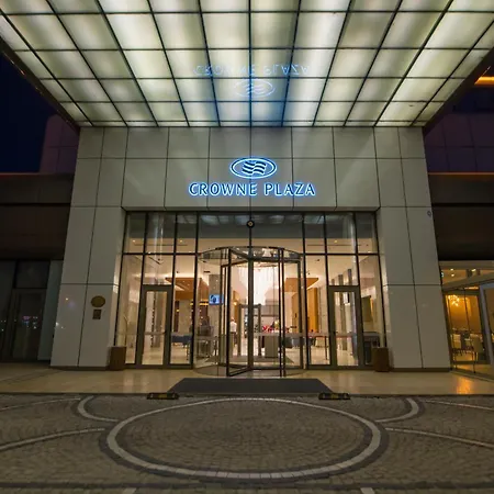 Crowne Plaza By Ihg 5*