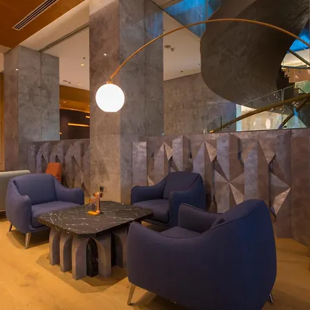 Crowne Plaza By Ihg Hotel 5*