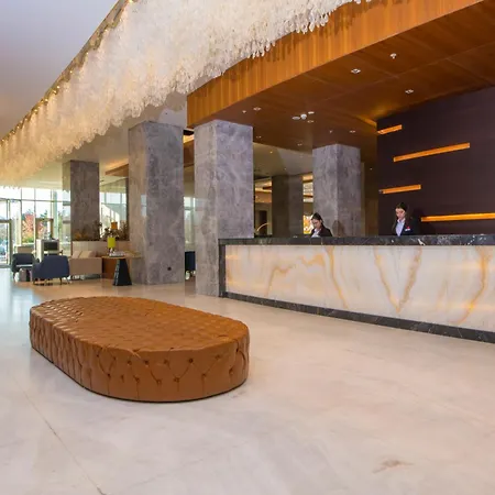 Hotel Crowne Plaza By Ihg 5*