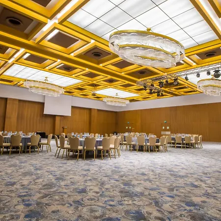 Hotel Crowne Plaza By Ihg 5*