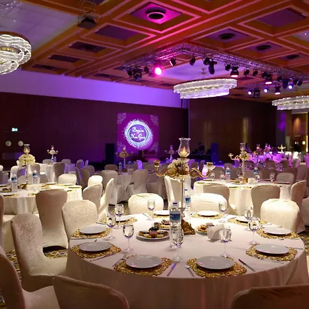 Crowne Plaza By Ihg 5*