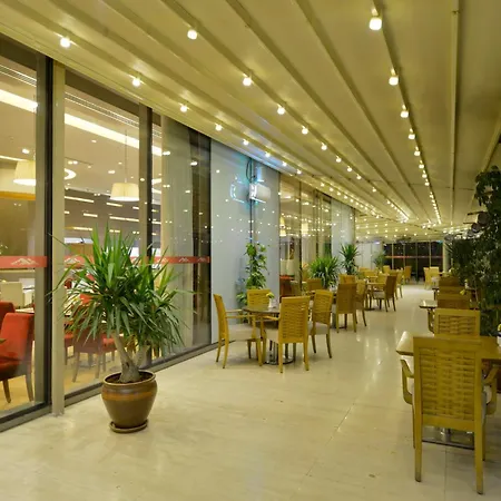 Crowne Plaza By Ihg Hotel