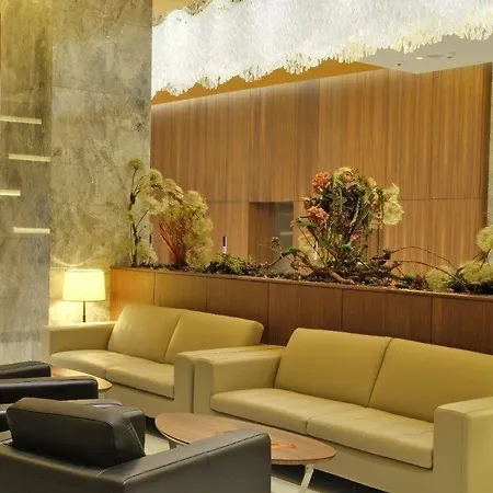 Crowne Plaza By Ihg 5* 카이세리