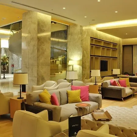 호텔 Crowne Plaza By Ihg 카이세리