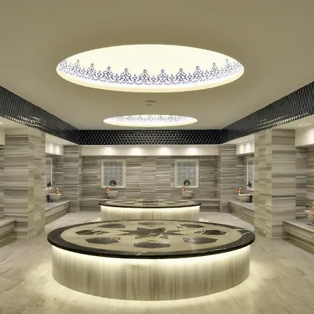 Crowne Plaza By Ihg 카이세리