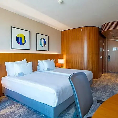 Hotel Crowne Plaza By Ihg 5*