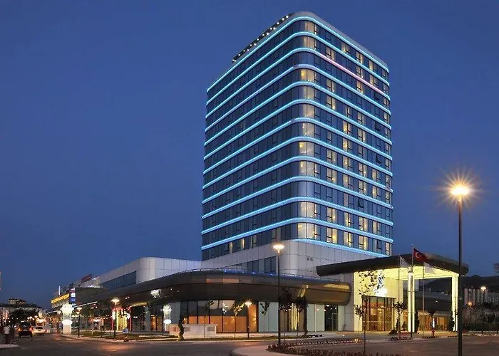 Crowne Plaza By Ihg 5*
