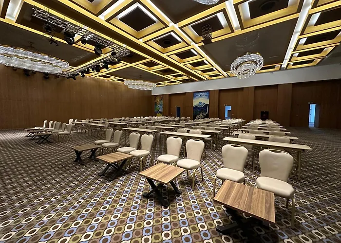 Hotel Crowne Plaza By Ihg 5*