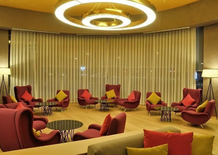 Crowne Plaza By Ihg Hotel 5*