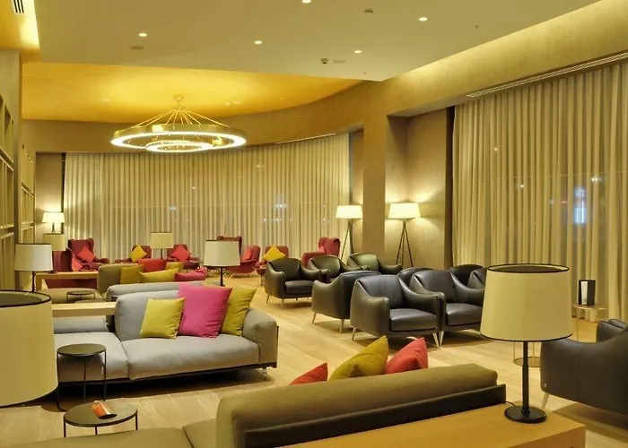 Crowne Plaza By Ihg 5*