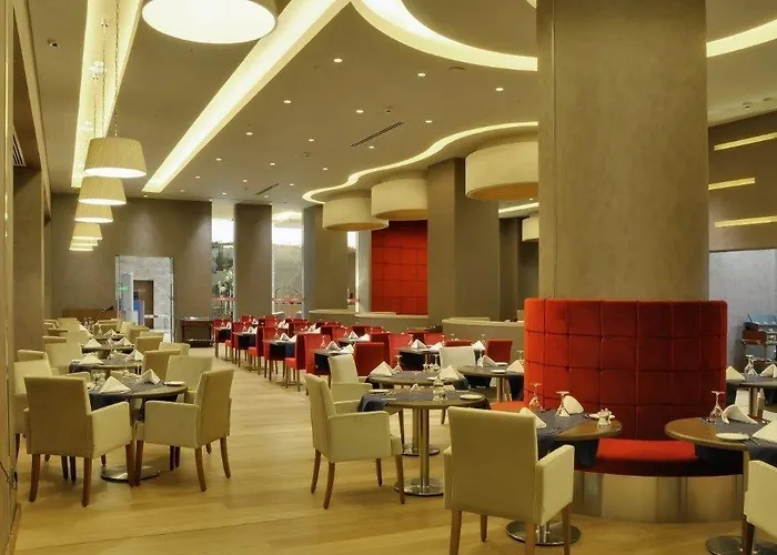 Hotel Crowne Plaza By Ihg 5*
